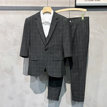 Vyrų vidutinio ilgio manžetai kostiumas (Švarkas+ liemenė + kelnės) Mados verslo tendencija, gražus septyni-taško mova Švarkas trijų dalių kostiumą
