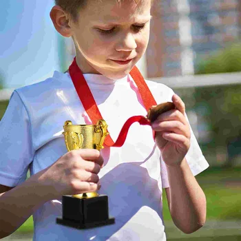 Trofėjus Taurės Laimėtojas Dovanų Žaislai Futbolo Trofėjų Žaidimų Sudarymo Partija Pasisako Vaikų Vaikai